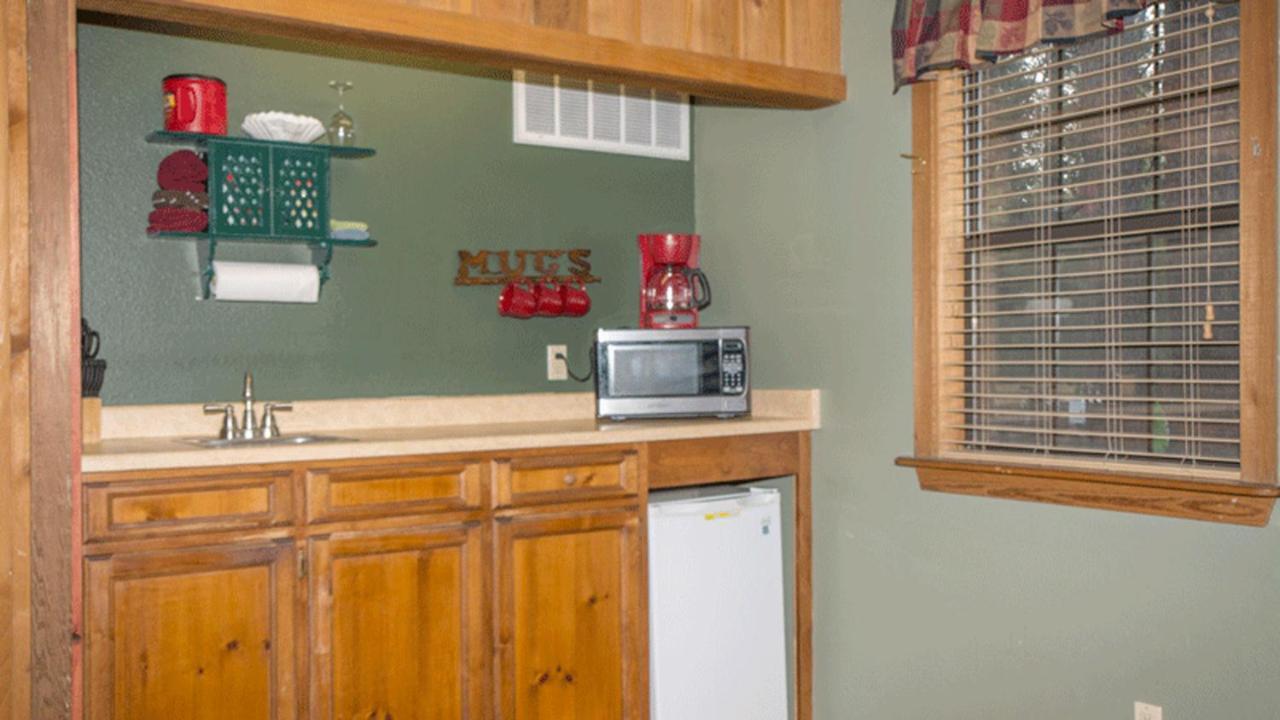 Whispering Pine Cabins رويدوسو، نيومكسيكو المظهر الخارجي الصورة
