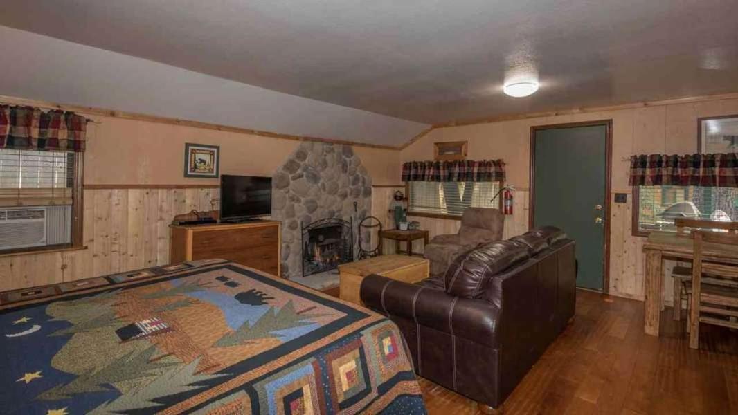 Whispering Pine Cabins رويدوسو، نيومكسيكو المظهر الخارجي الصورة