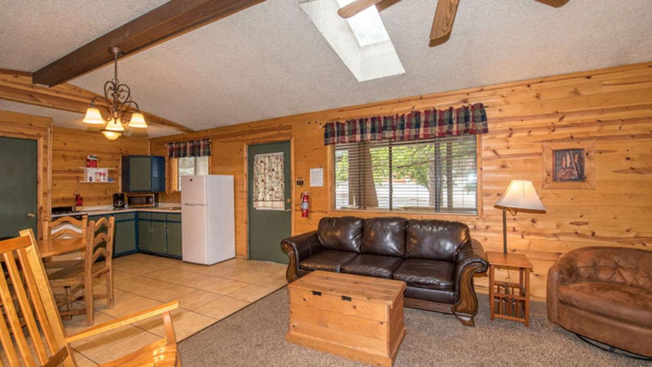 Whispering Pine Cabins رويدوسو، نيومكسيكو المظهر الخارجي الصورة